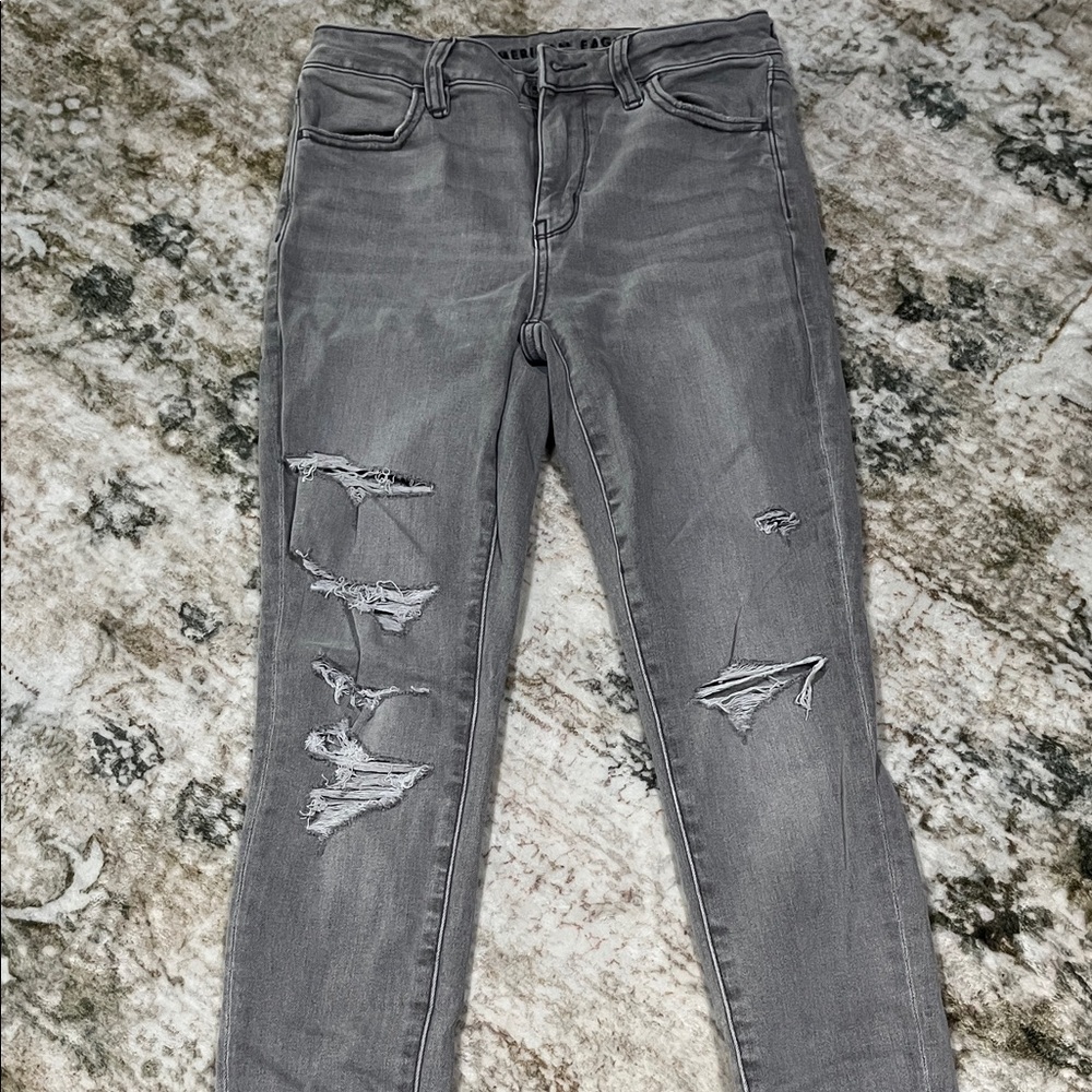 American Eagle Outfitters Gray Distressed Skinny Jeans